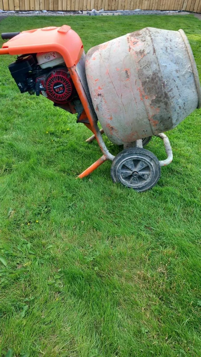Belle cement mixer - Image 1