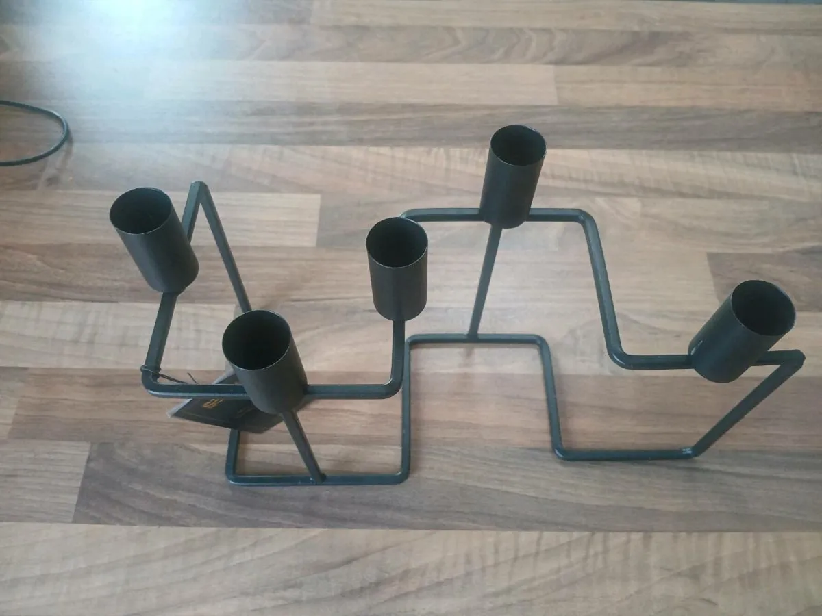 Black stunning candle holder - Image 3