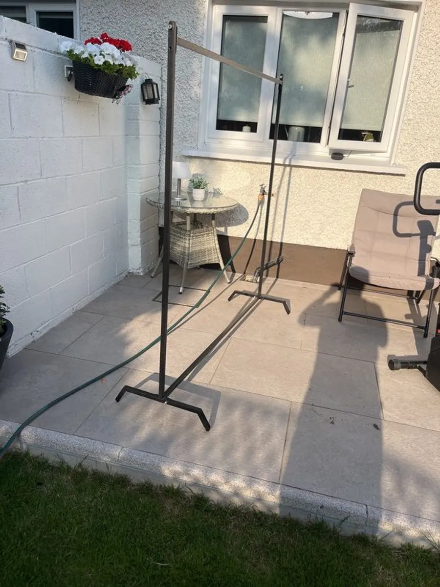 clothes rack - Image 1