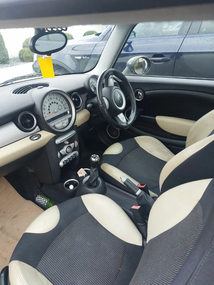Mini Cooper 2007 - Image 1