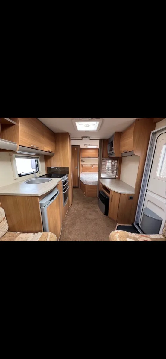Swift charisma 555 caravan - Image 3