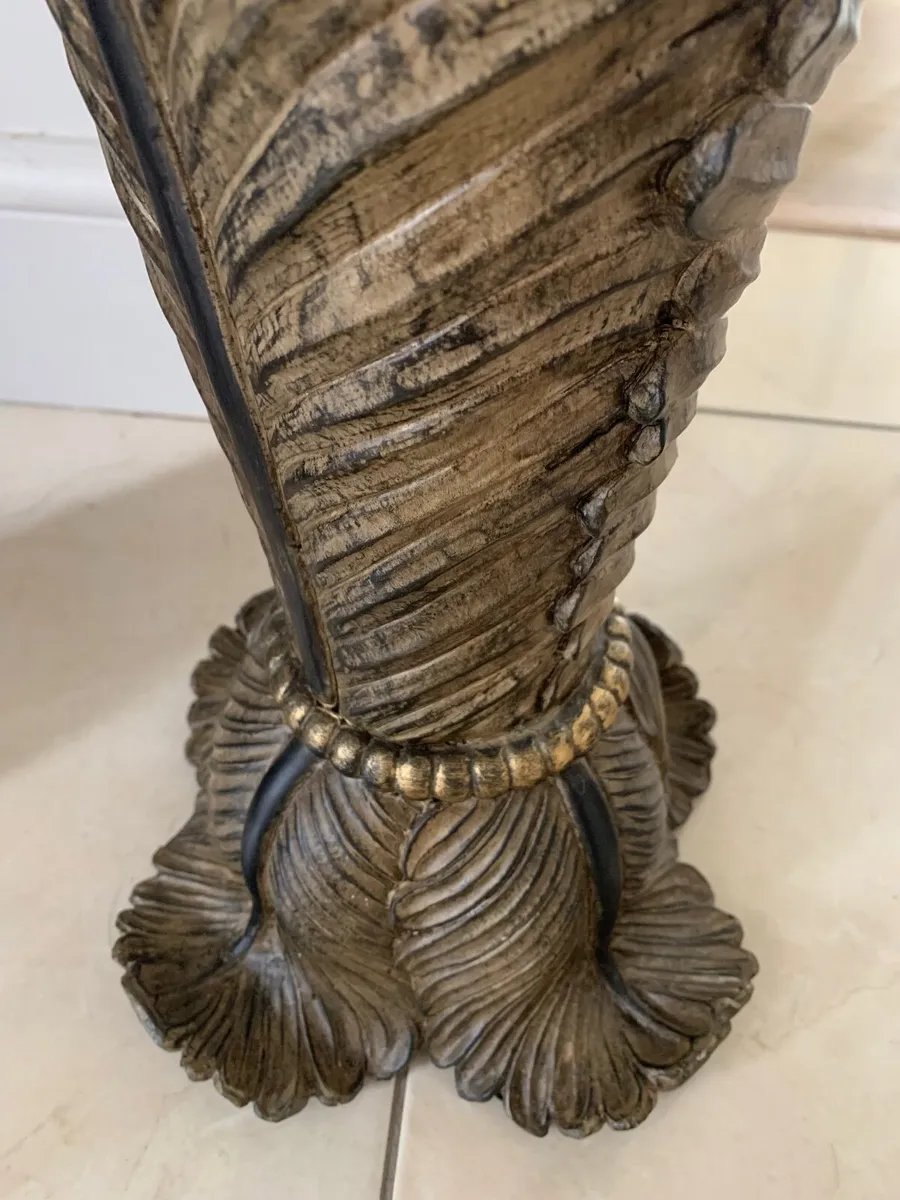 Feather Motif Urns - Image 4