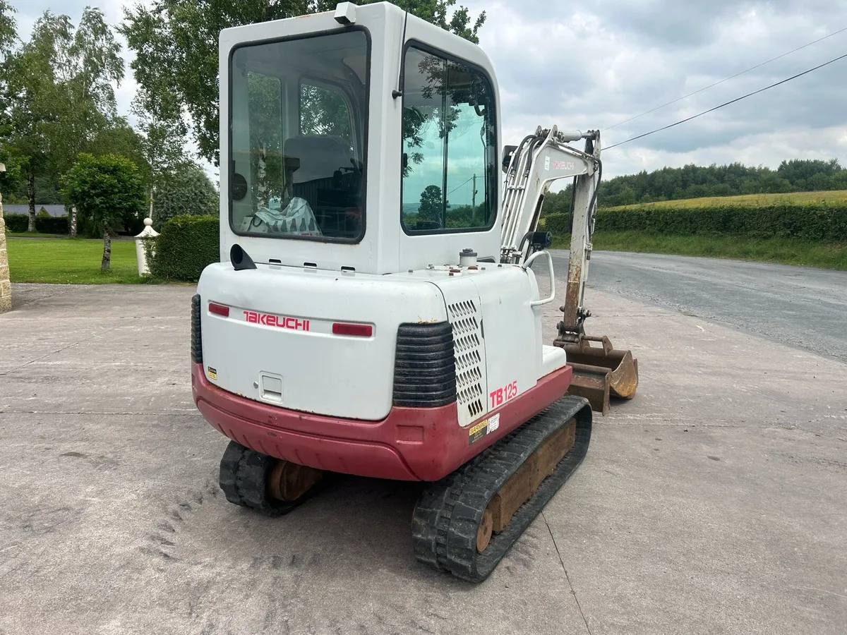 Takeuchi 125 3 ton digger - Image 3