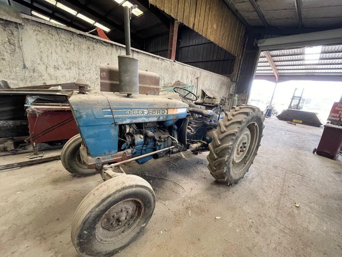 Ford 4600 - Image 1