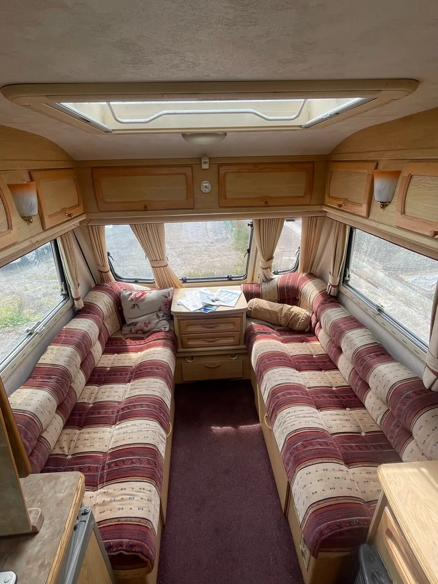 Coachman pastiche - Image 4