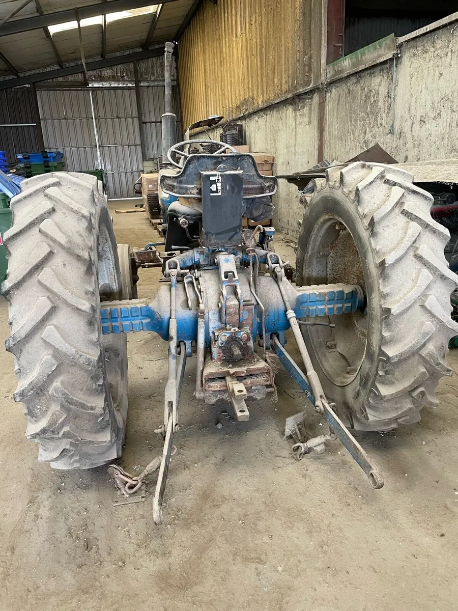 Ford 4600 - Image 4