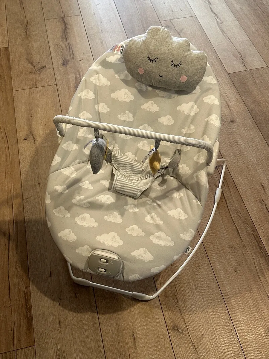 Baby bouncer chair - Image 1