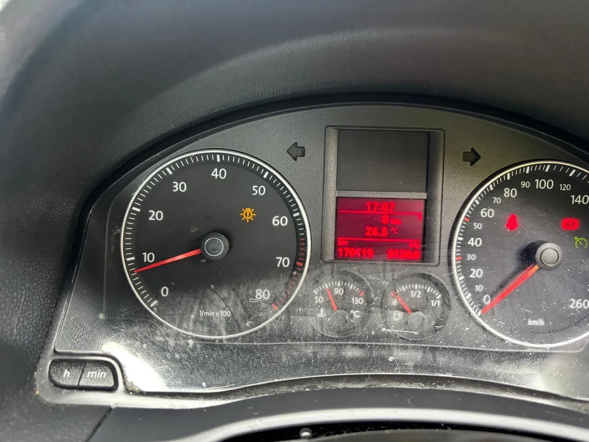 2007 VW Golf 1.6 Petrol, NCT & TAX…170kms!! - Image 2