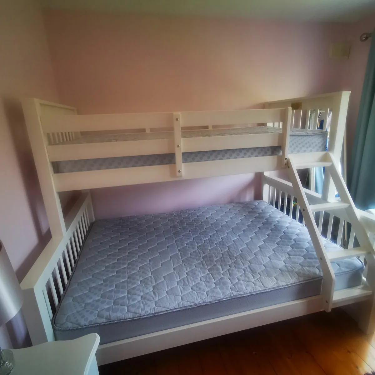 Twin bunk bed as new. - Image 2