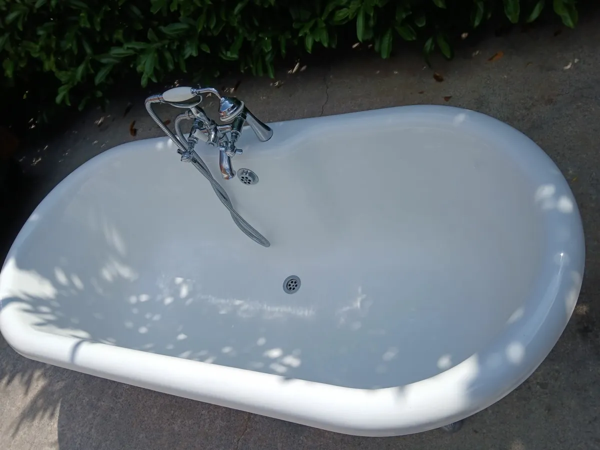 cast iron bath - Image 4