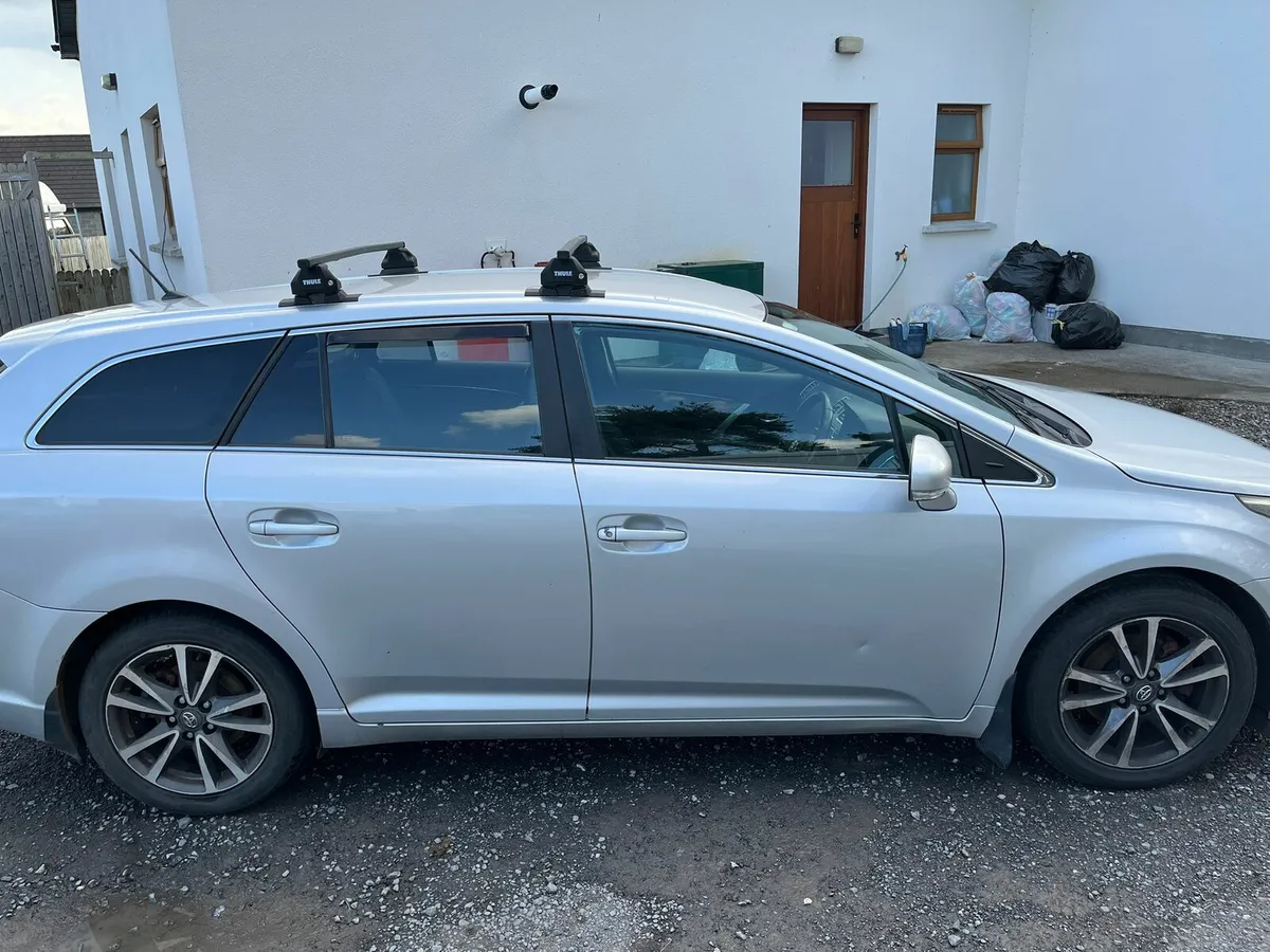 Toyota avensis 2012 - Image 3