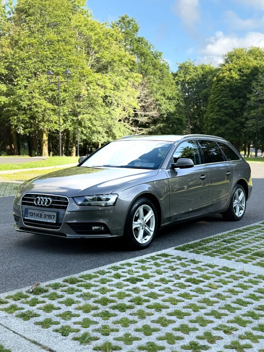 Audi A4 2013 Avant - Image 2