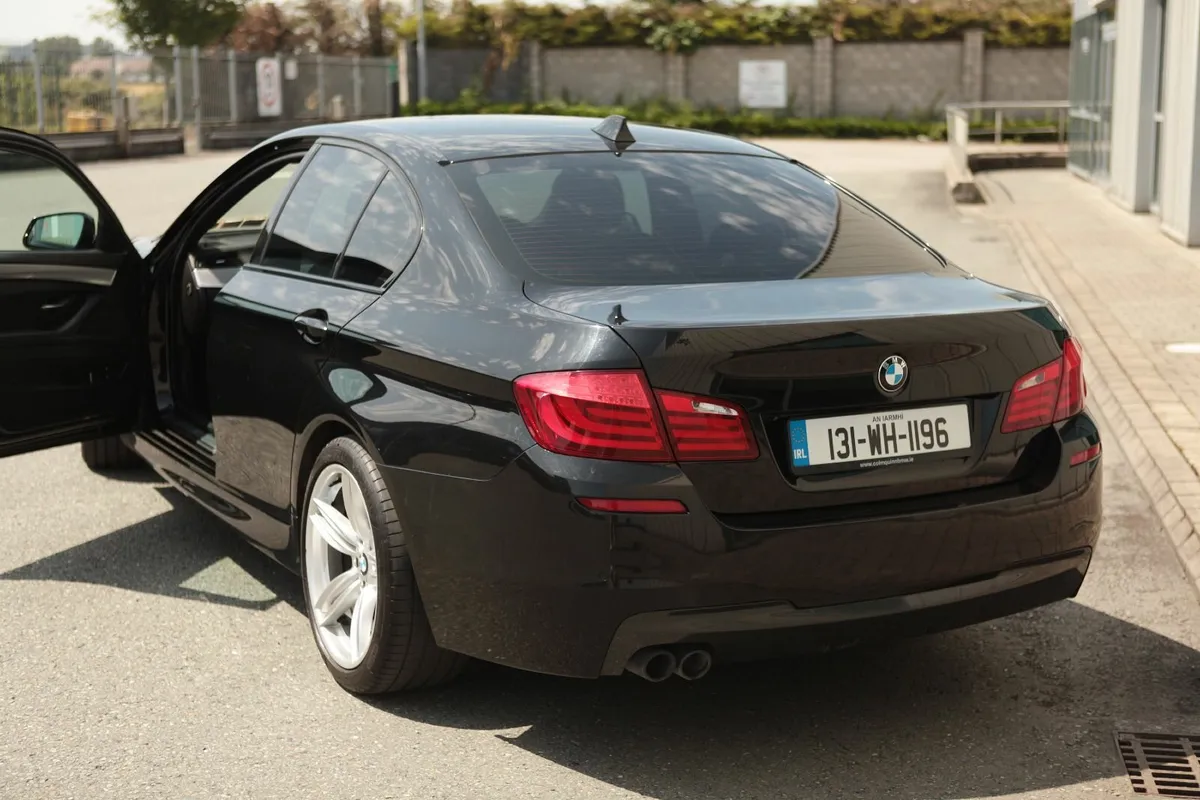 BMW 5-Series 2013 - Image 2