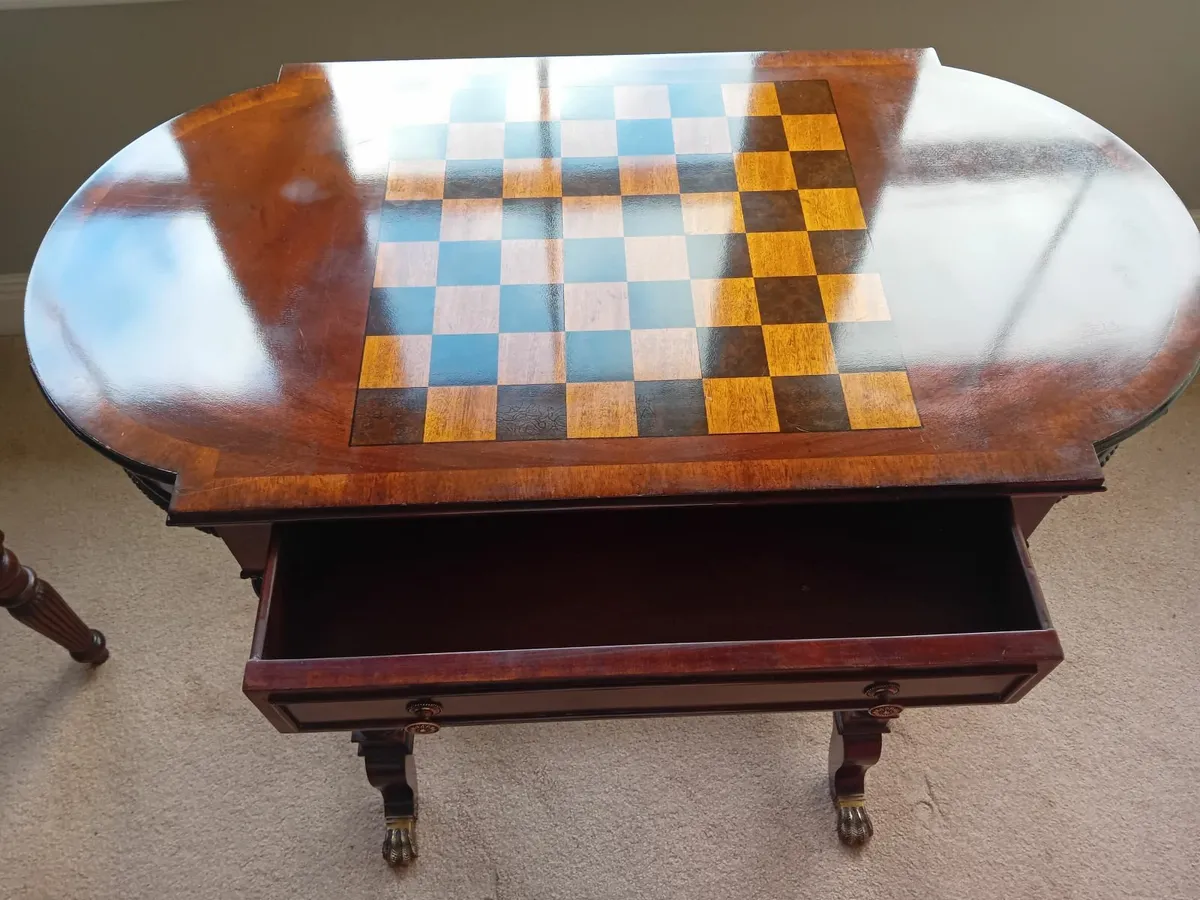 Chess Table - Image 3