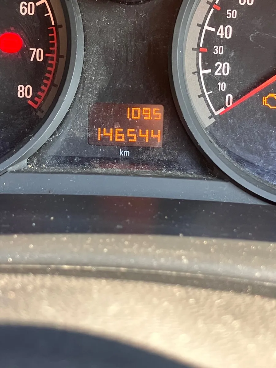 Opel Astra 2007 - Image 2