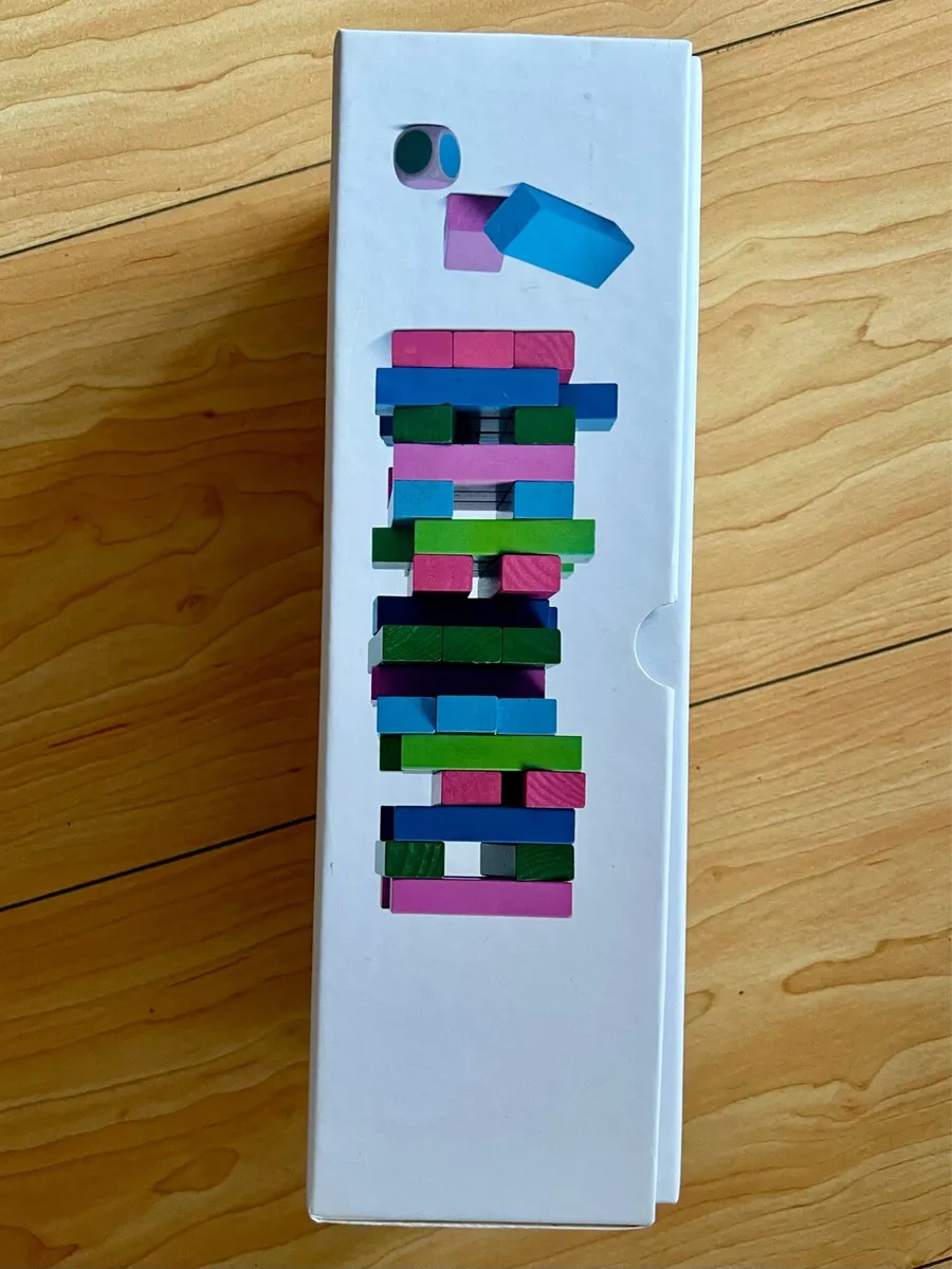 stacking tower game - Image 1