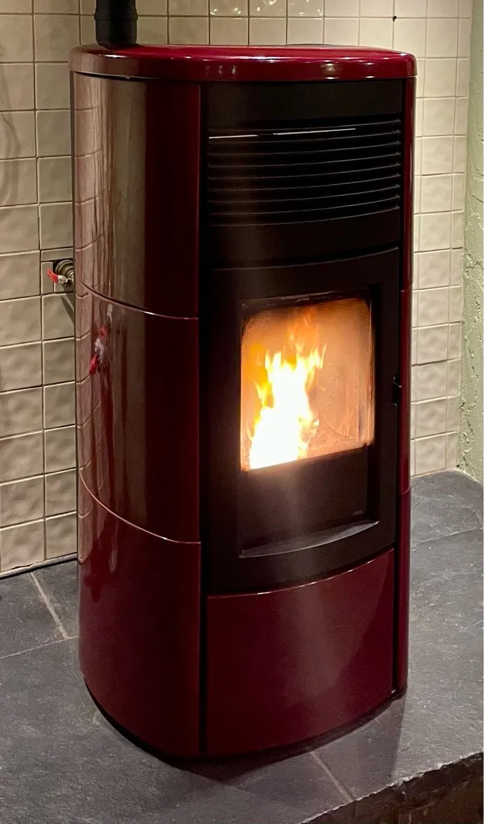 Wood pellet stove 24kw with boiler - Image 3