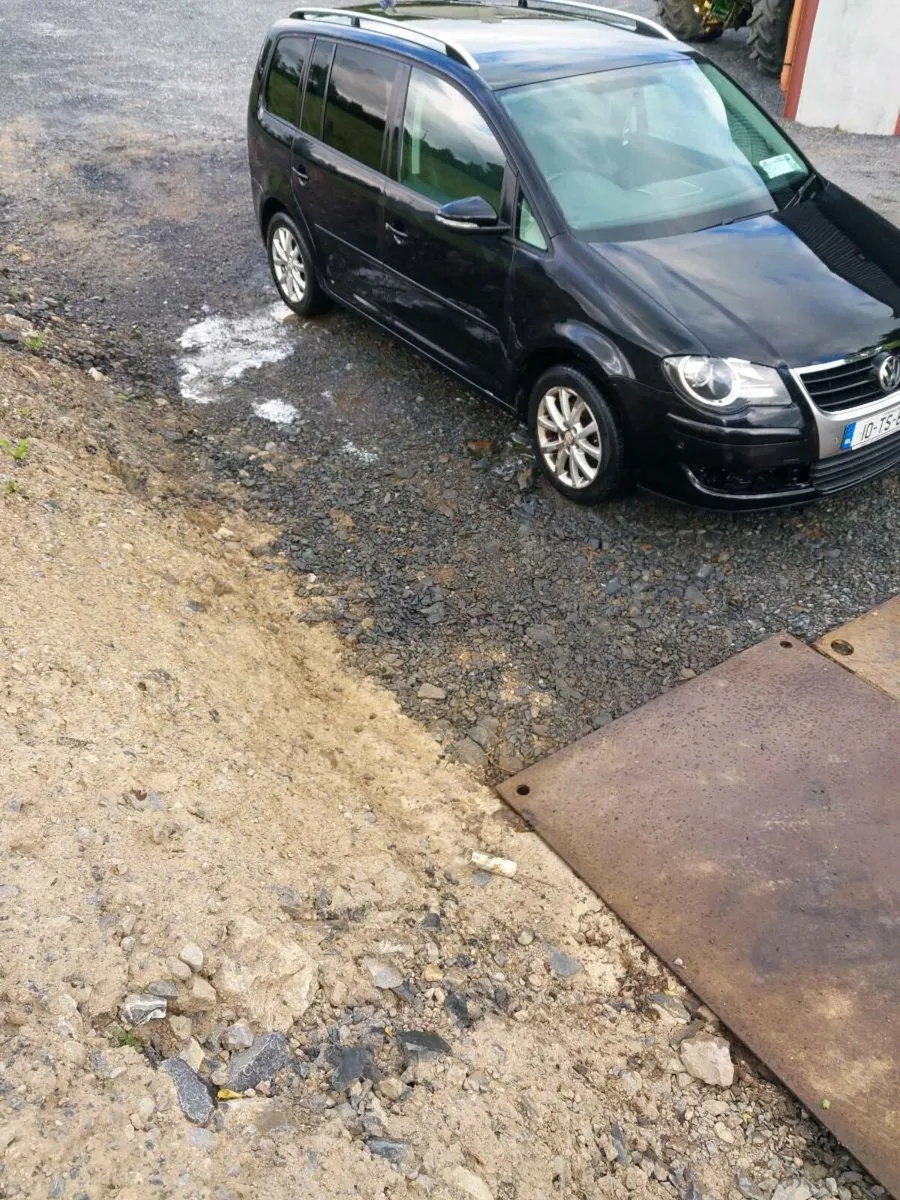VW TOURAN - Image 3