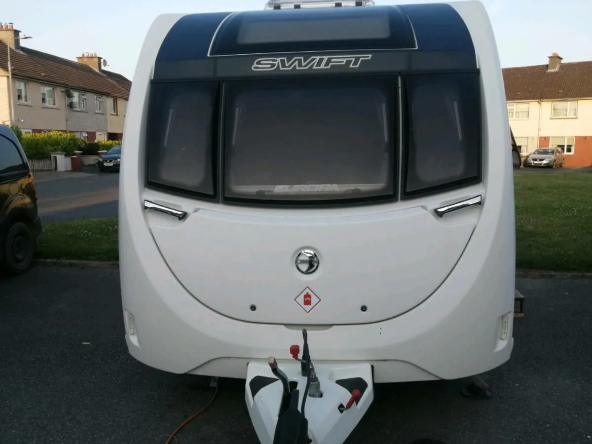 Swift europa 580 caravan - Image 1