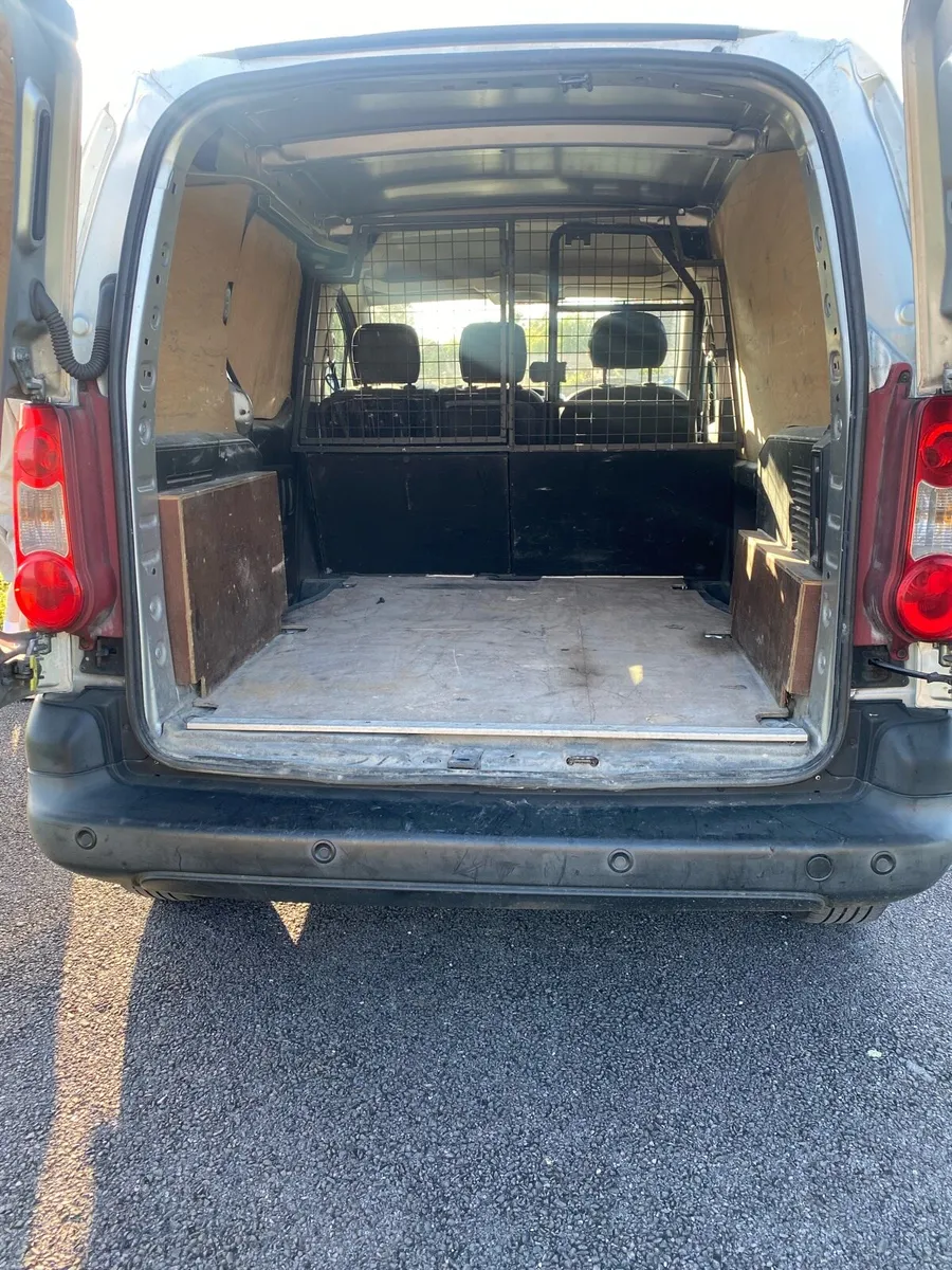 Berlingo van - Image 3