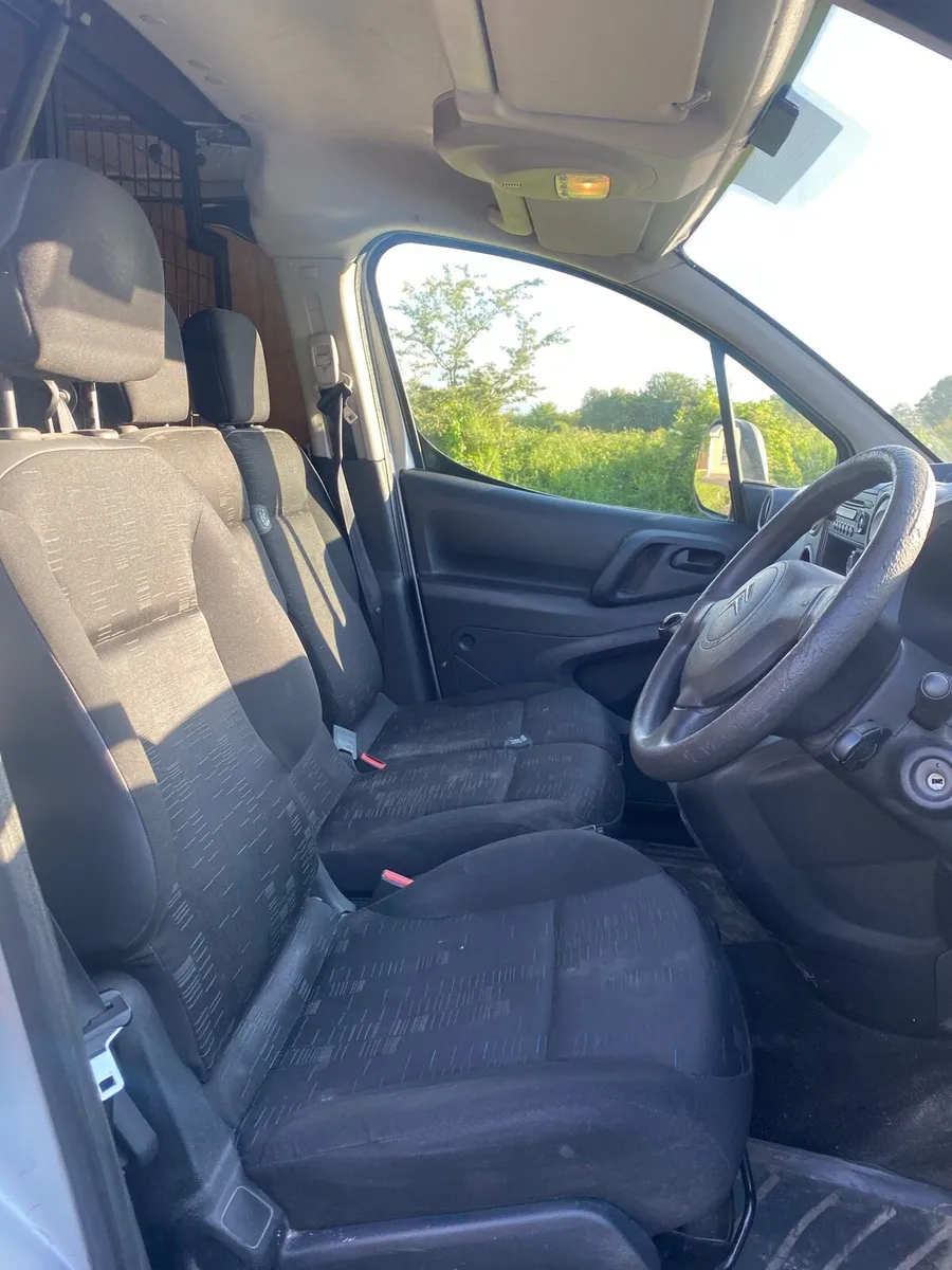 Berlingo van - Image 4