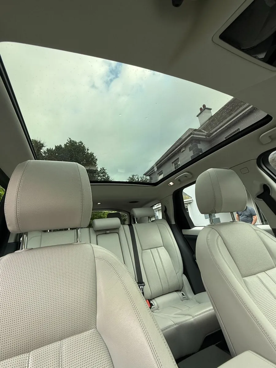 Land Rover Discovery Sport HSE Auto 7-Seater 2017 - Image 3