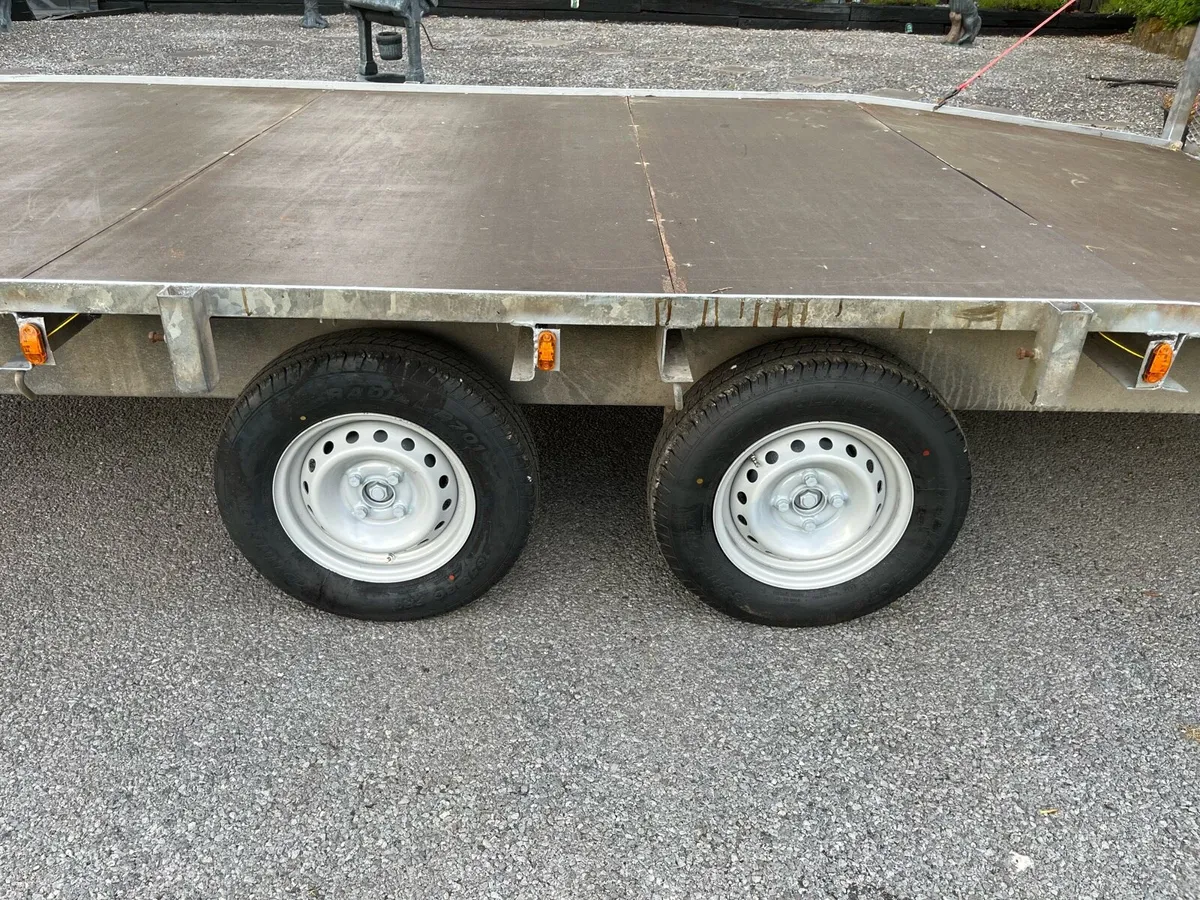 Car transporter - Image 1