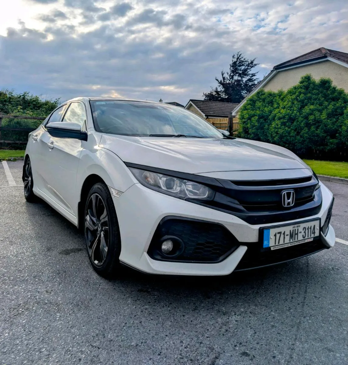 Honda Civic Premium - Image 1
