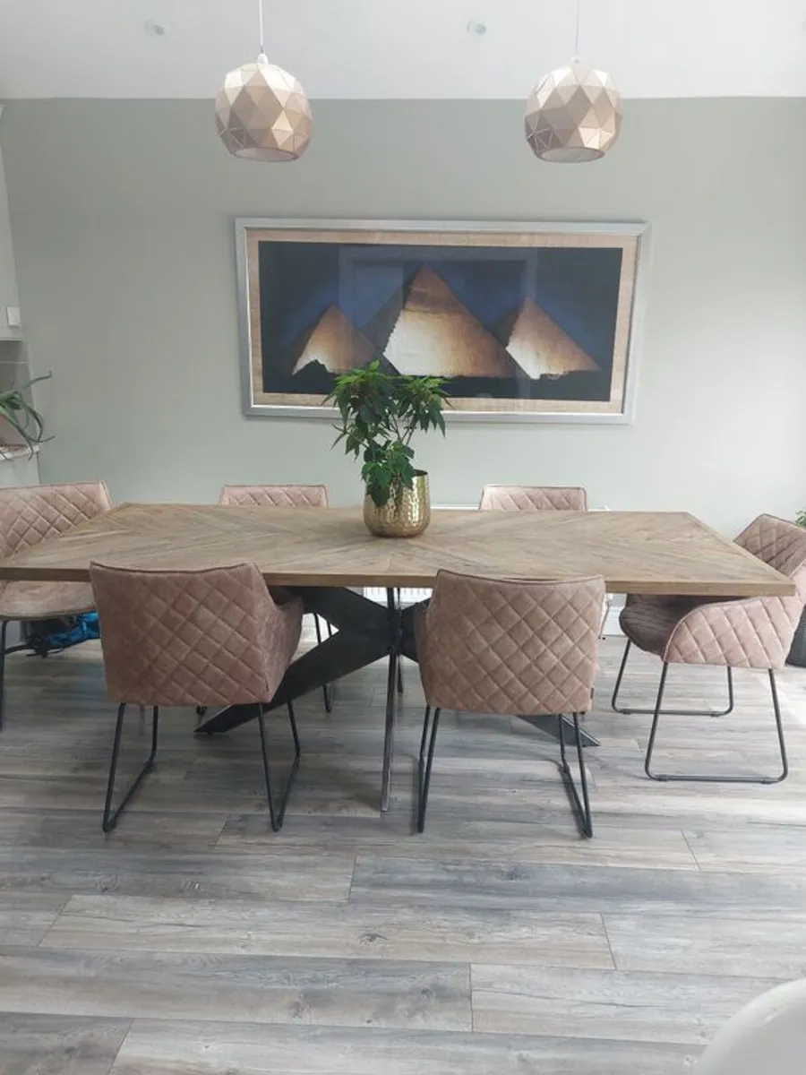 dining - Image 4