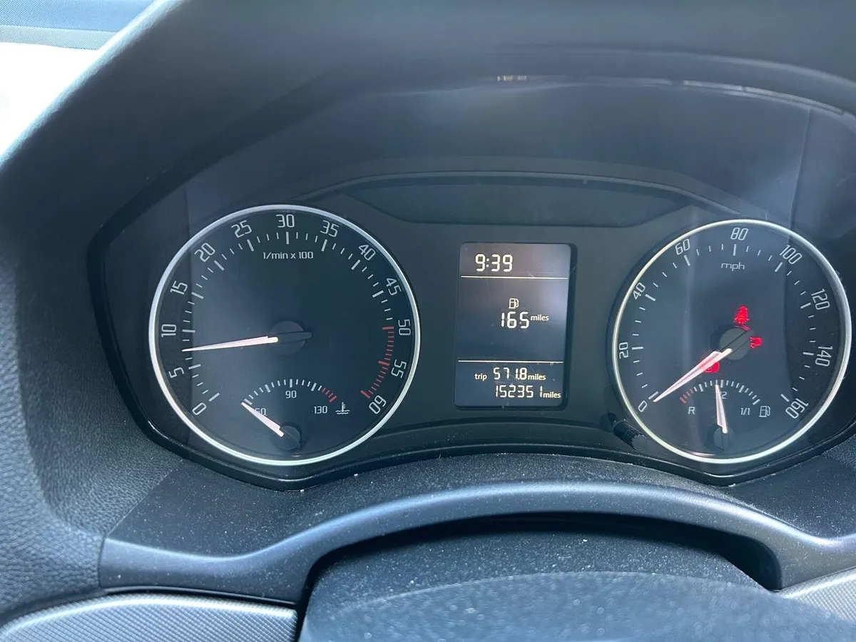 Skoda Octavia 2011 - Image 1