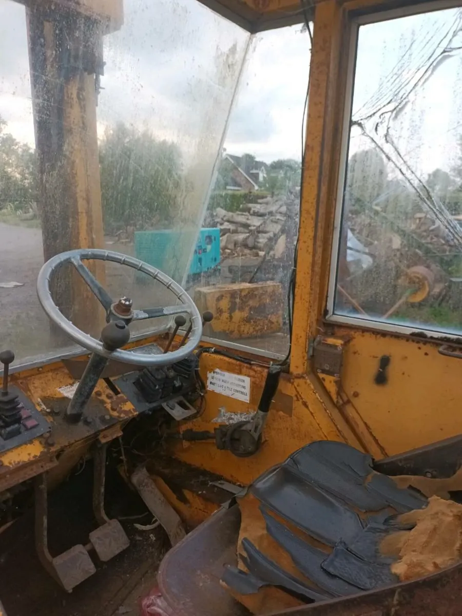 Sanderson forklift - Image 4