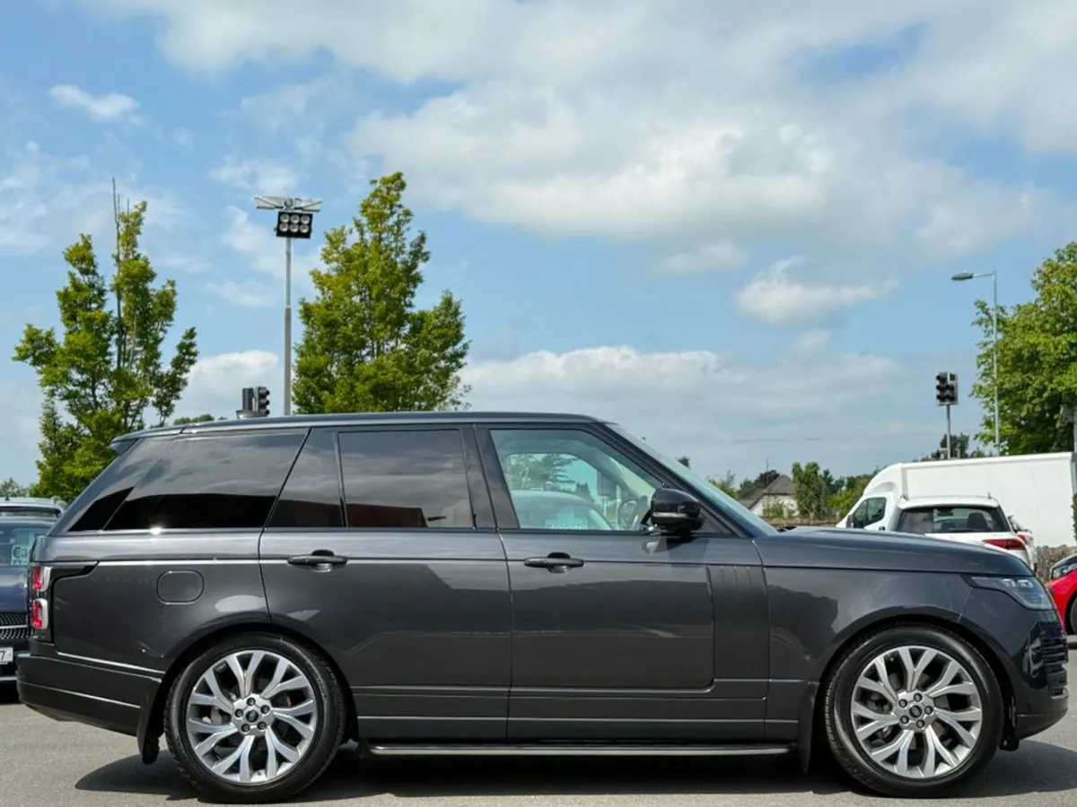 Land Rover Range Rover 3.0 Tdv6 Vogue SE 258BHP A - Image 4