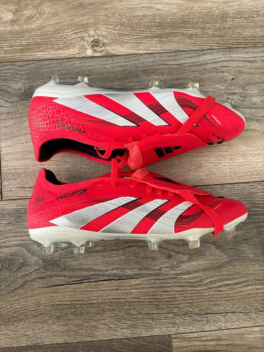 Football boots - Image 4