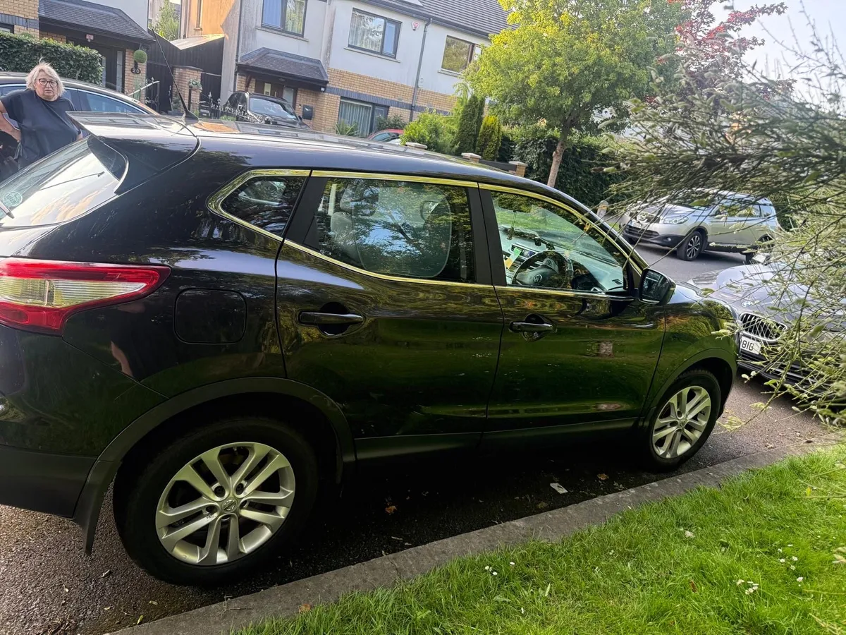 Car - Image 4