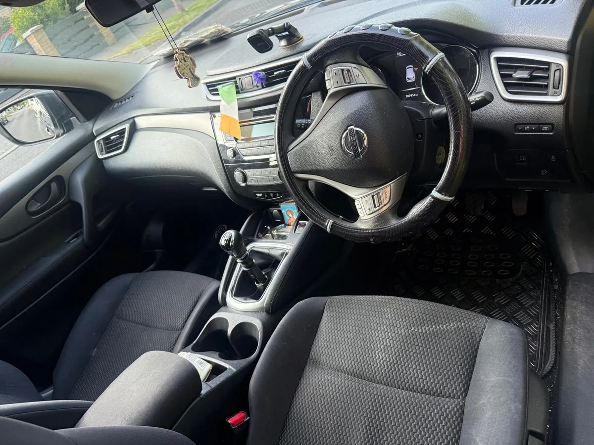Nissan Qashqai - Image 4