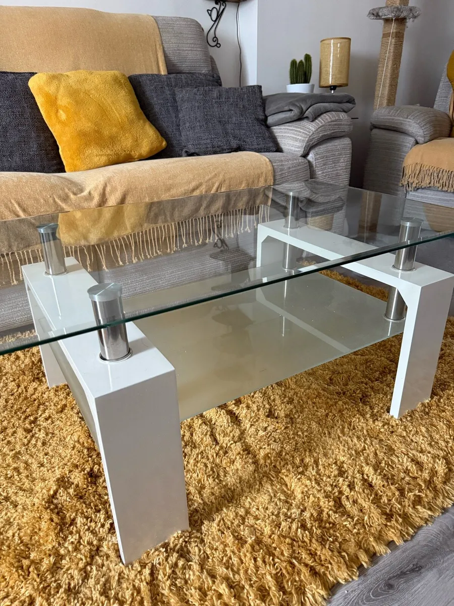 Coffee table - Image 1