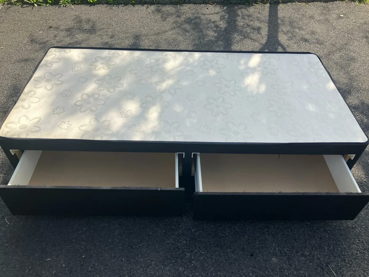 Single bed - Image 3