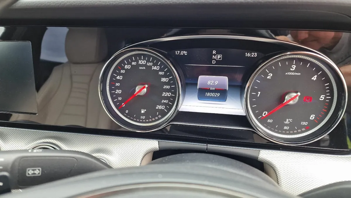 Mercedes-Benz E Class 220D (W213) - Image 3