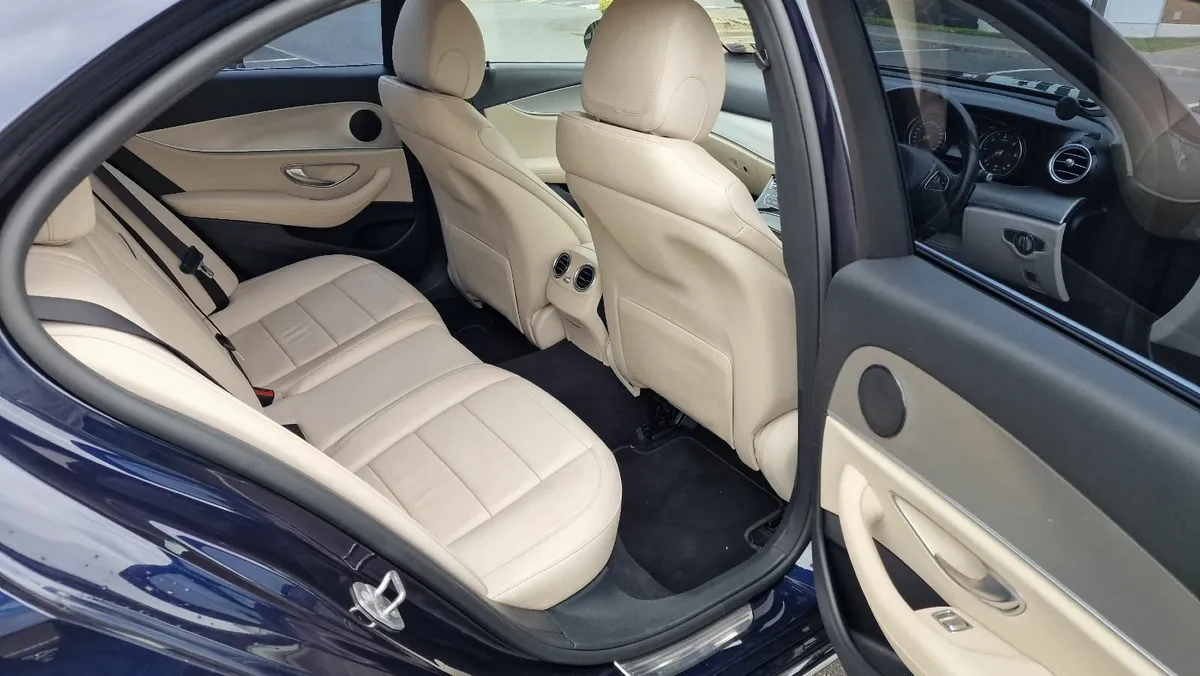 Mercedes-Benz E Class 220D (W213) - Image 4