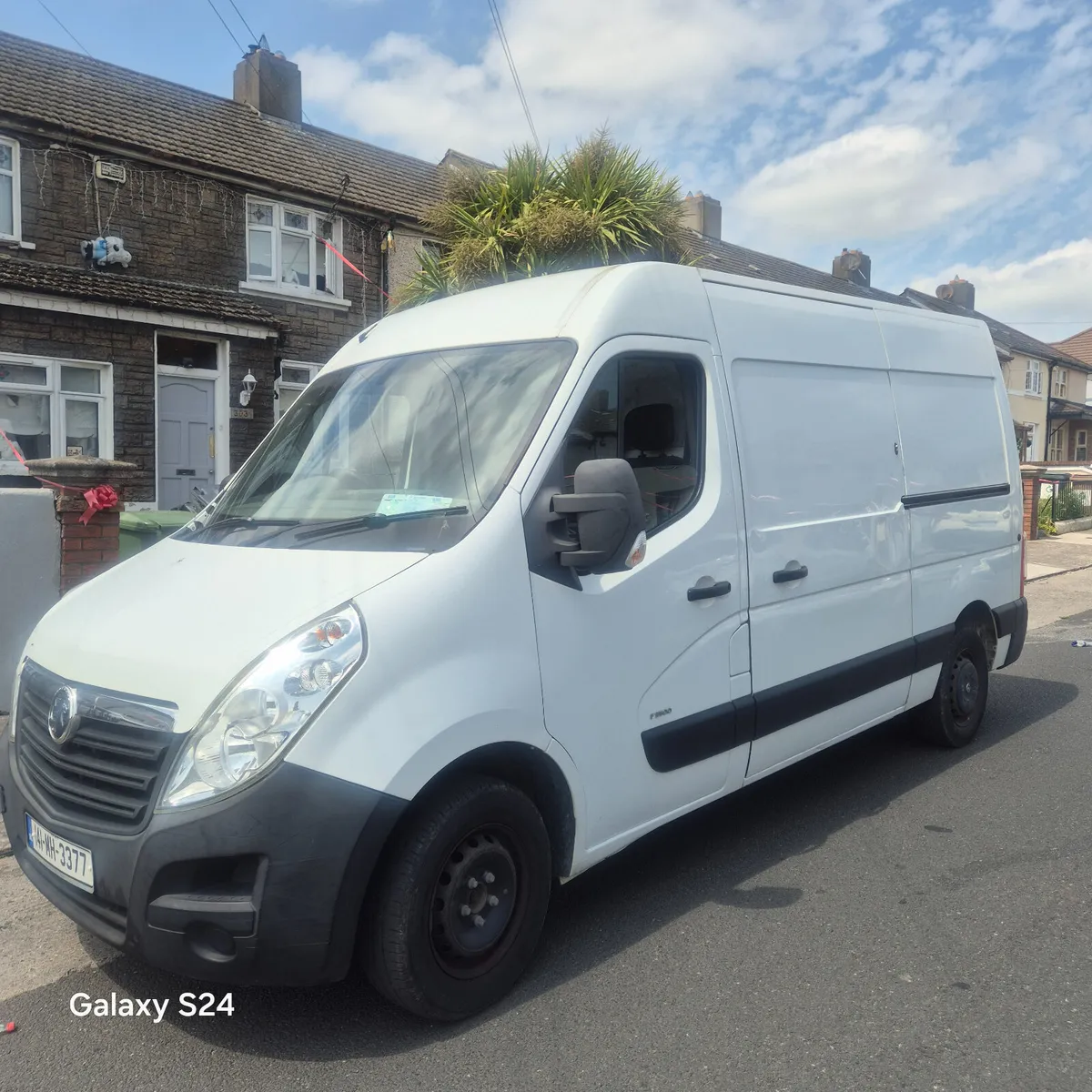 Vauxhall Movano 2014 comes with brand new cvrt - Image 1