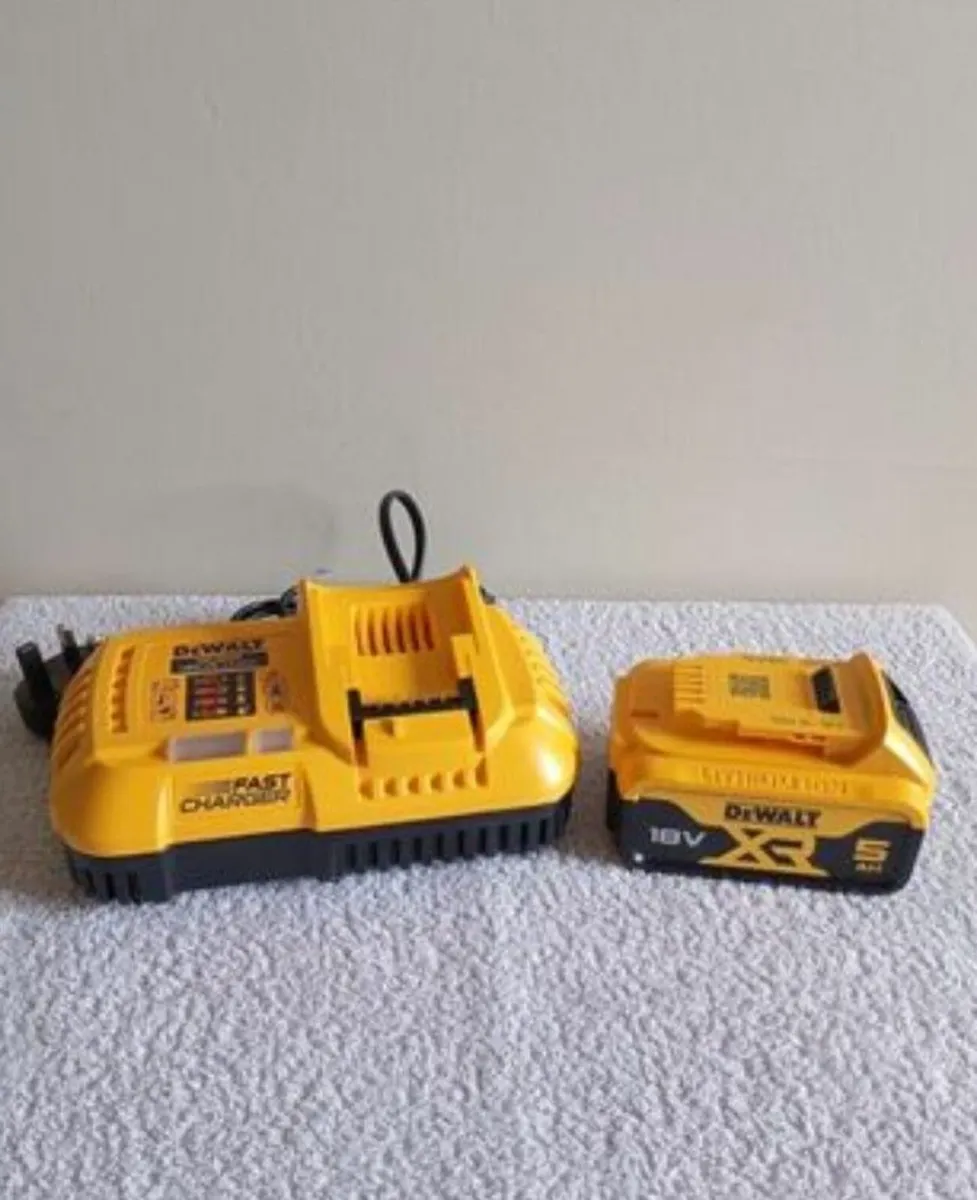 DeWalt Charger & Battery (New) - Image 1