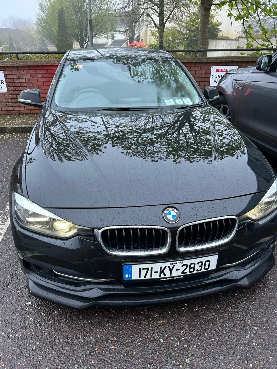 BMW 3-Series 2017 - Image 2