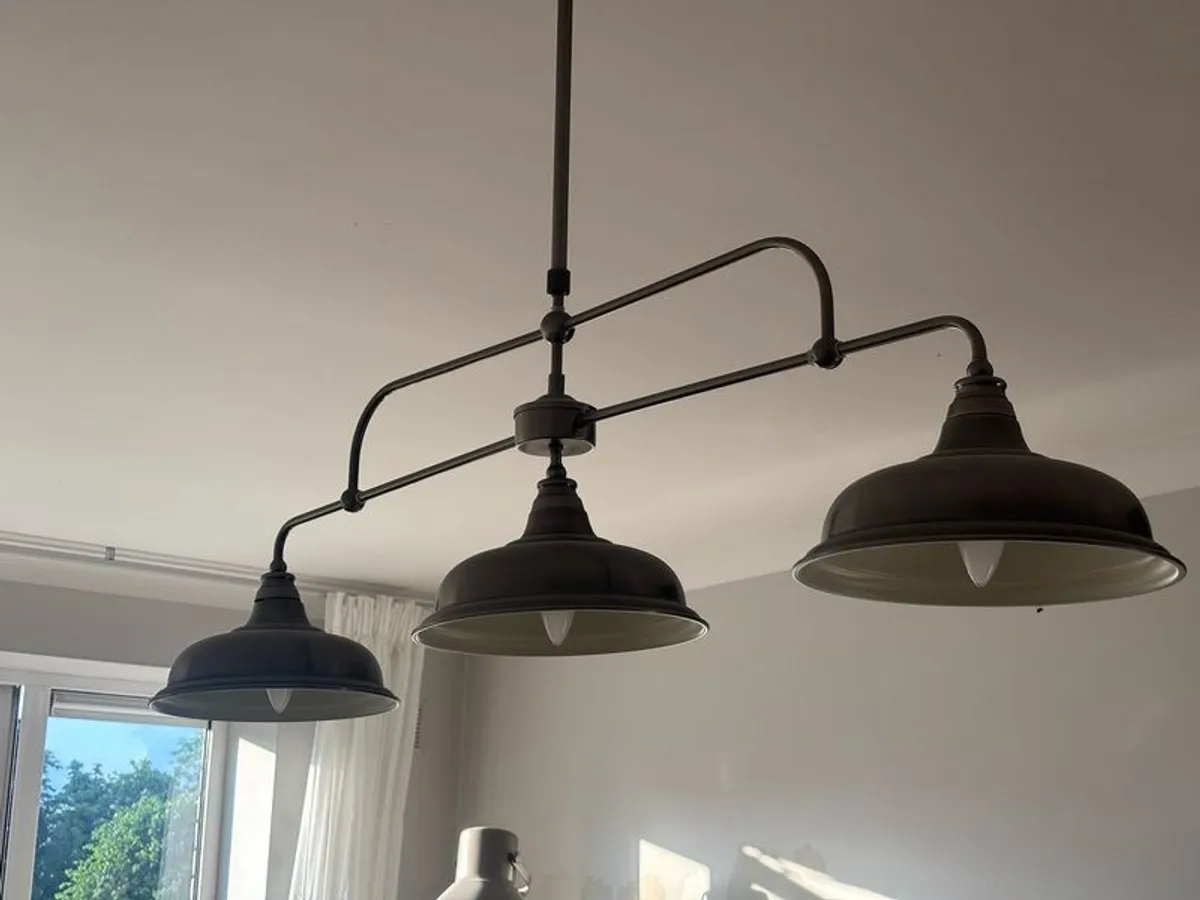 Matching 4 piece kitchen dining light set - Image 2