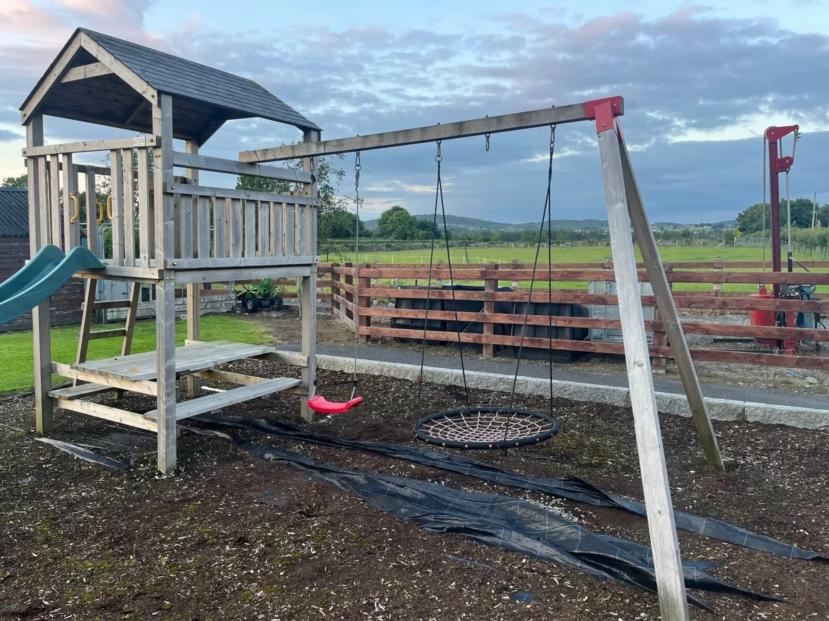 Swingset - Image 3