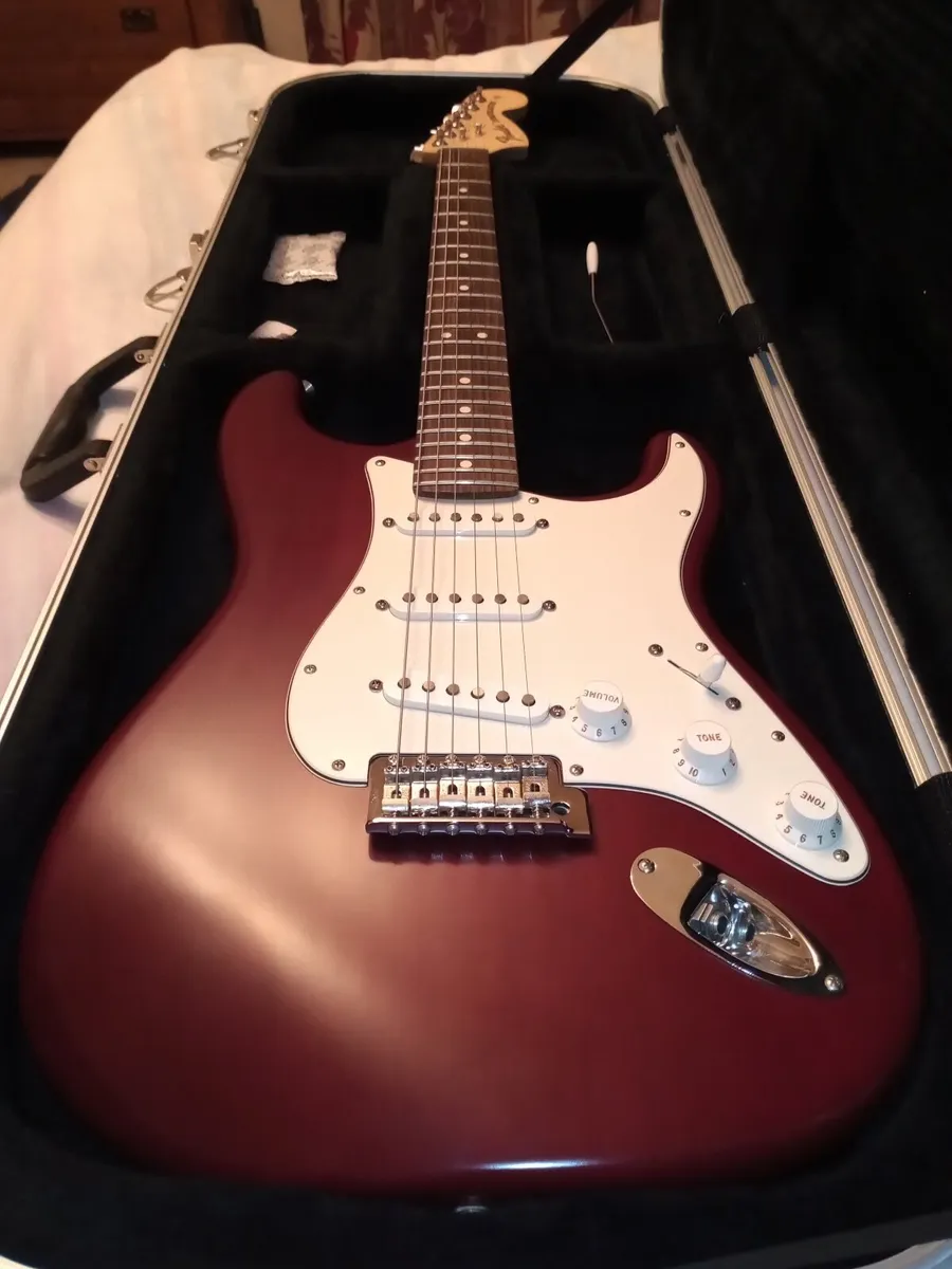 Fender Stratocaster highway one - Image 1