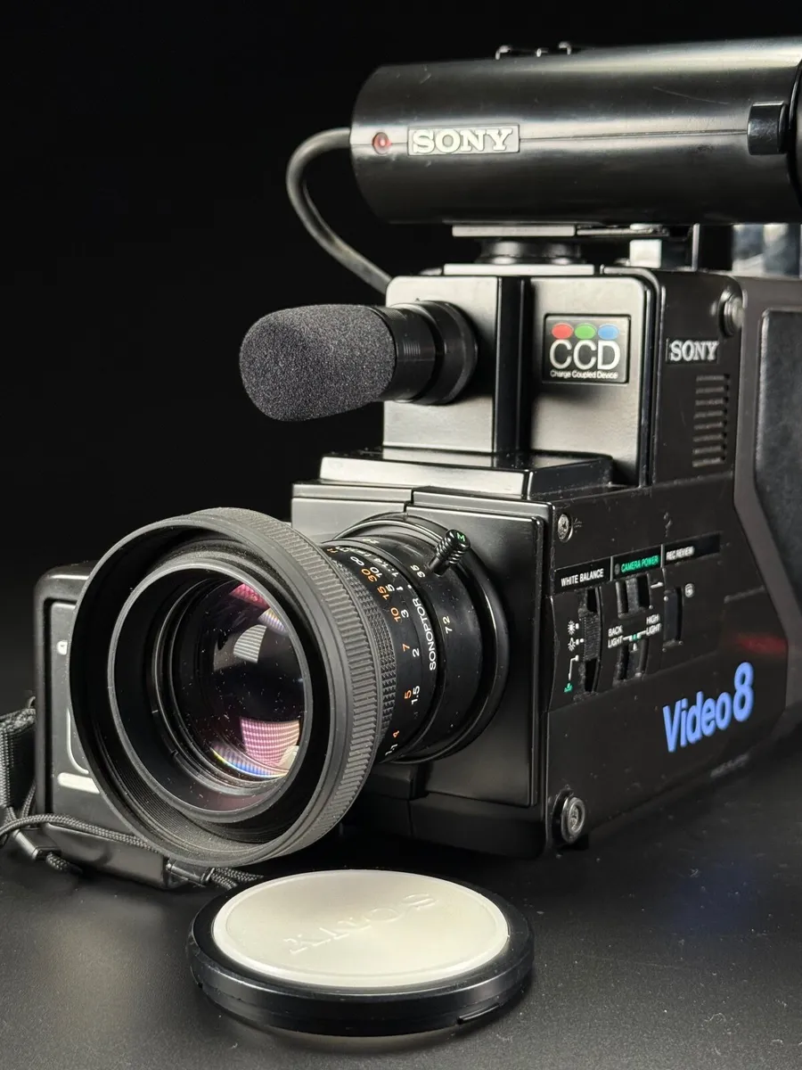 Sony CCD-V8 Video 8 Camcorder - Image 3