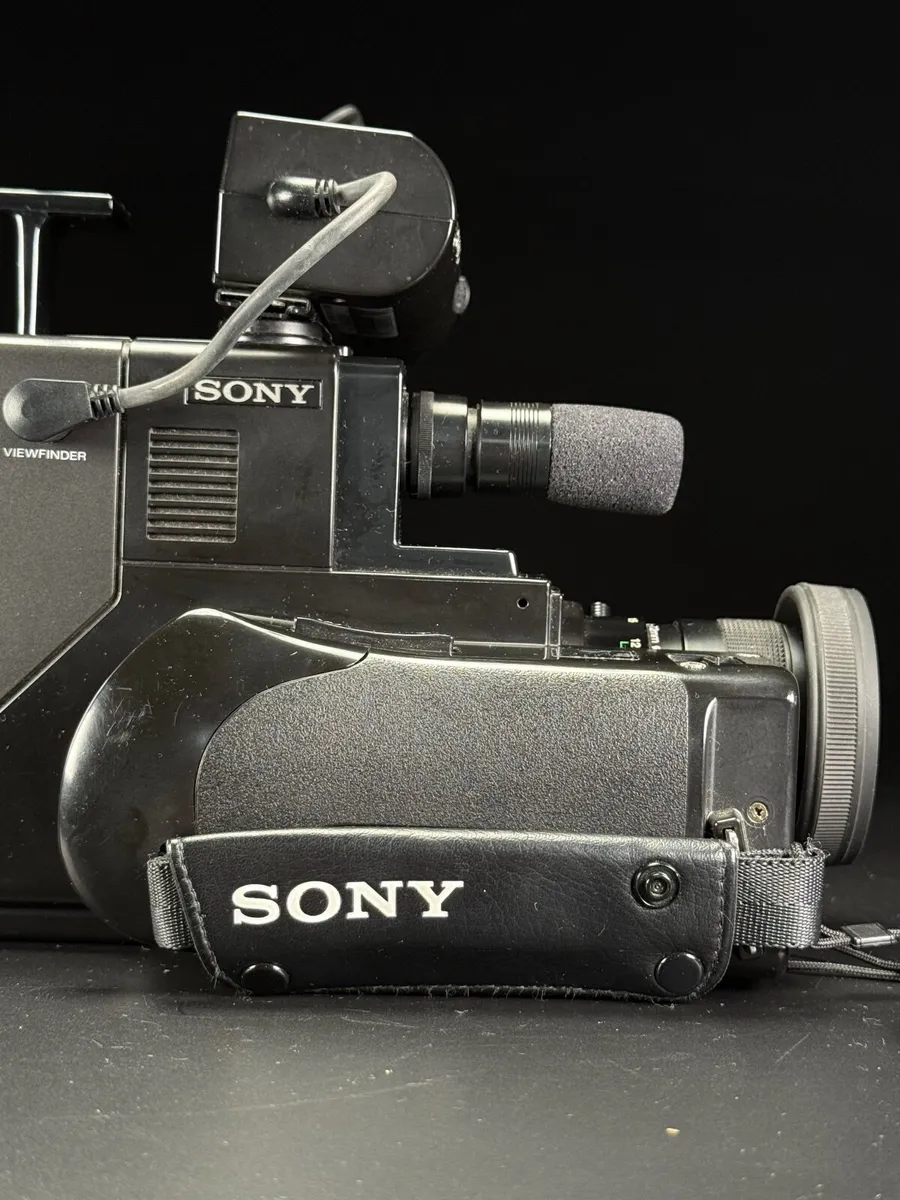 Sony CCD-V8 Video 8 Camcorder - Image 4