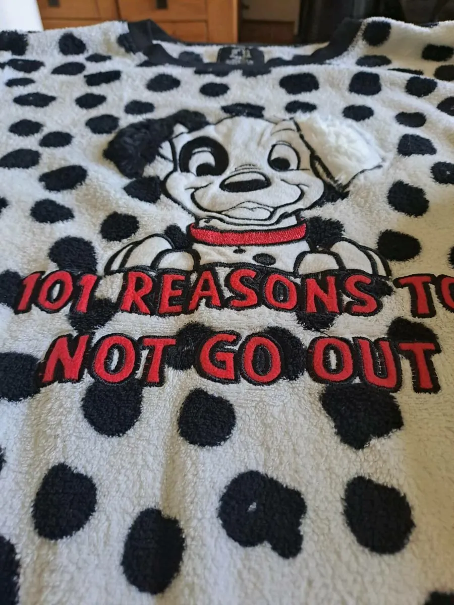 Free sleepwear size 14 to 16 - Image 2