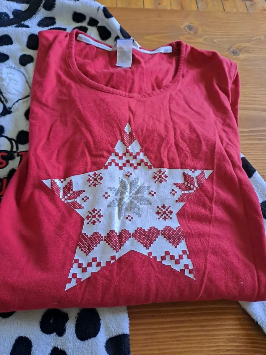 Free sleepwear size 14 to 16 - Image 4