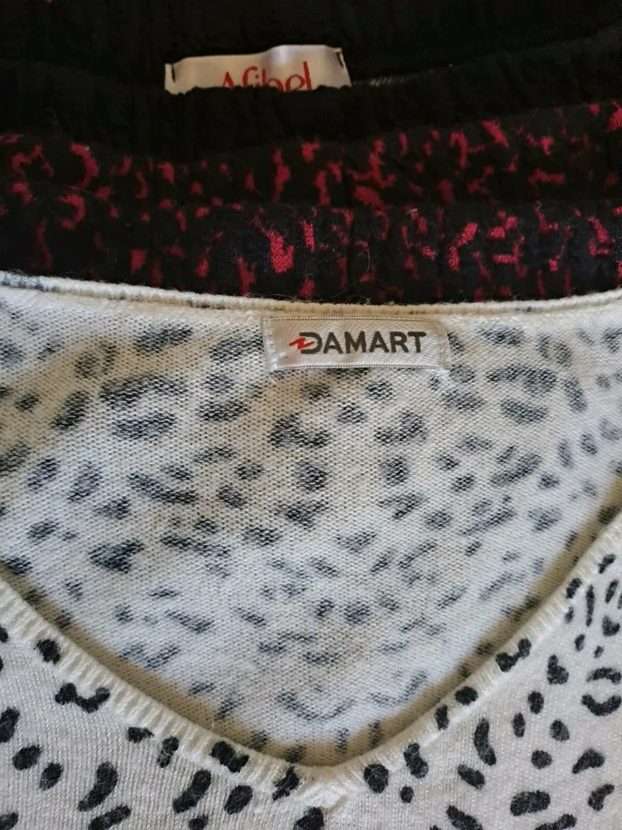 Size 18 trousers and top - Image 1